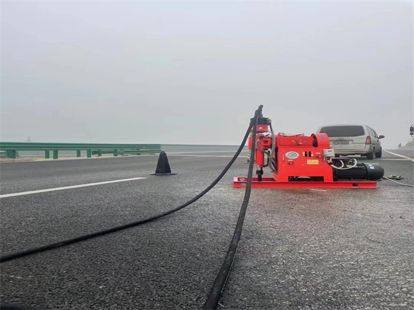 水富马路路基路面开裂下沉注浆加固灌浆